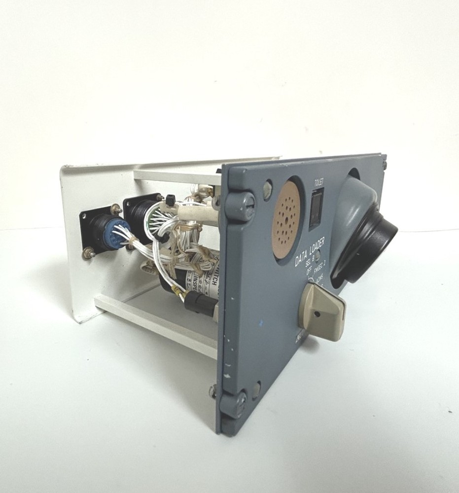 Airbus Aircraft 265VU Data Loader Control Panel F9251014000000