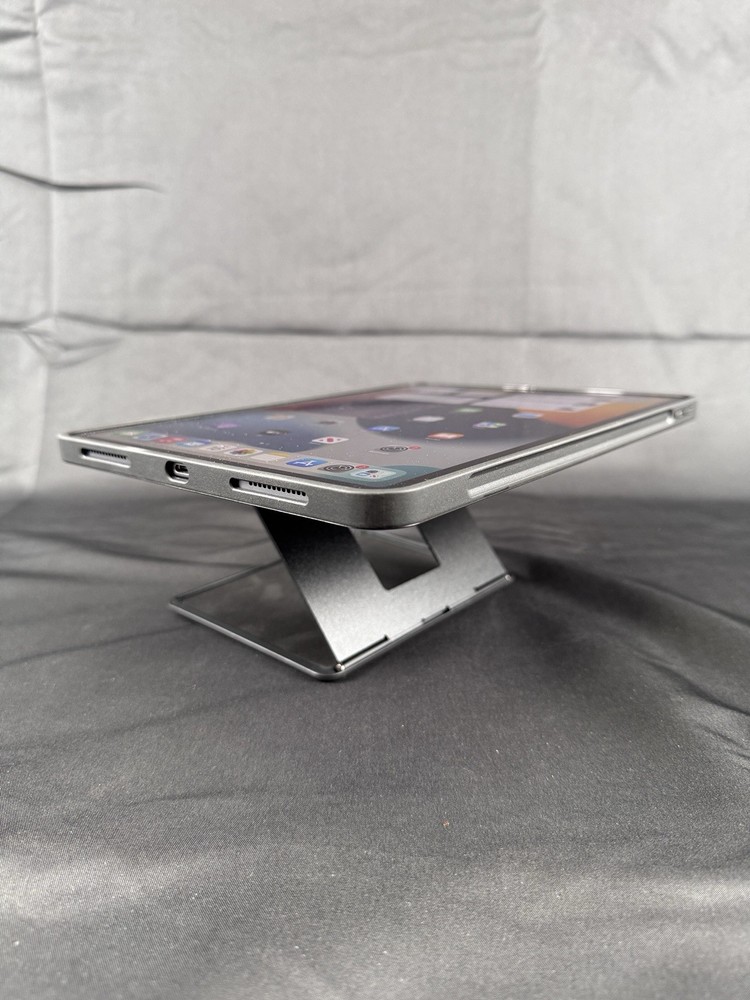 Moft Float Stand Case For iPad Pro 11” Gen 1/2/3/4 (2018-2022) Adjustable Angle