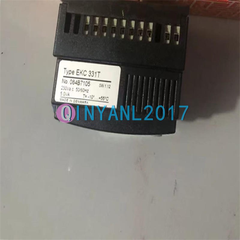 ONE Danfoss EKC331T 084B7105 Unit Controller NEW