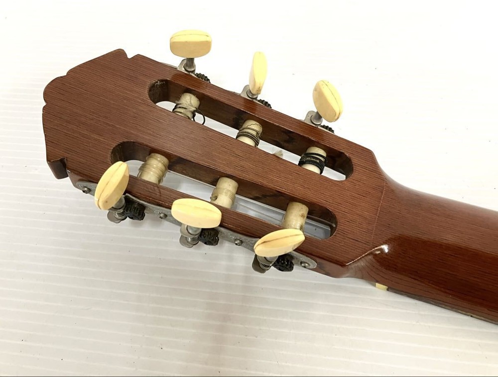 Yamaha G-150D Classical Guitar Hard Case