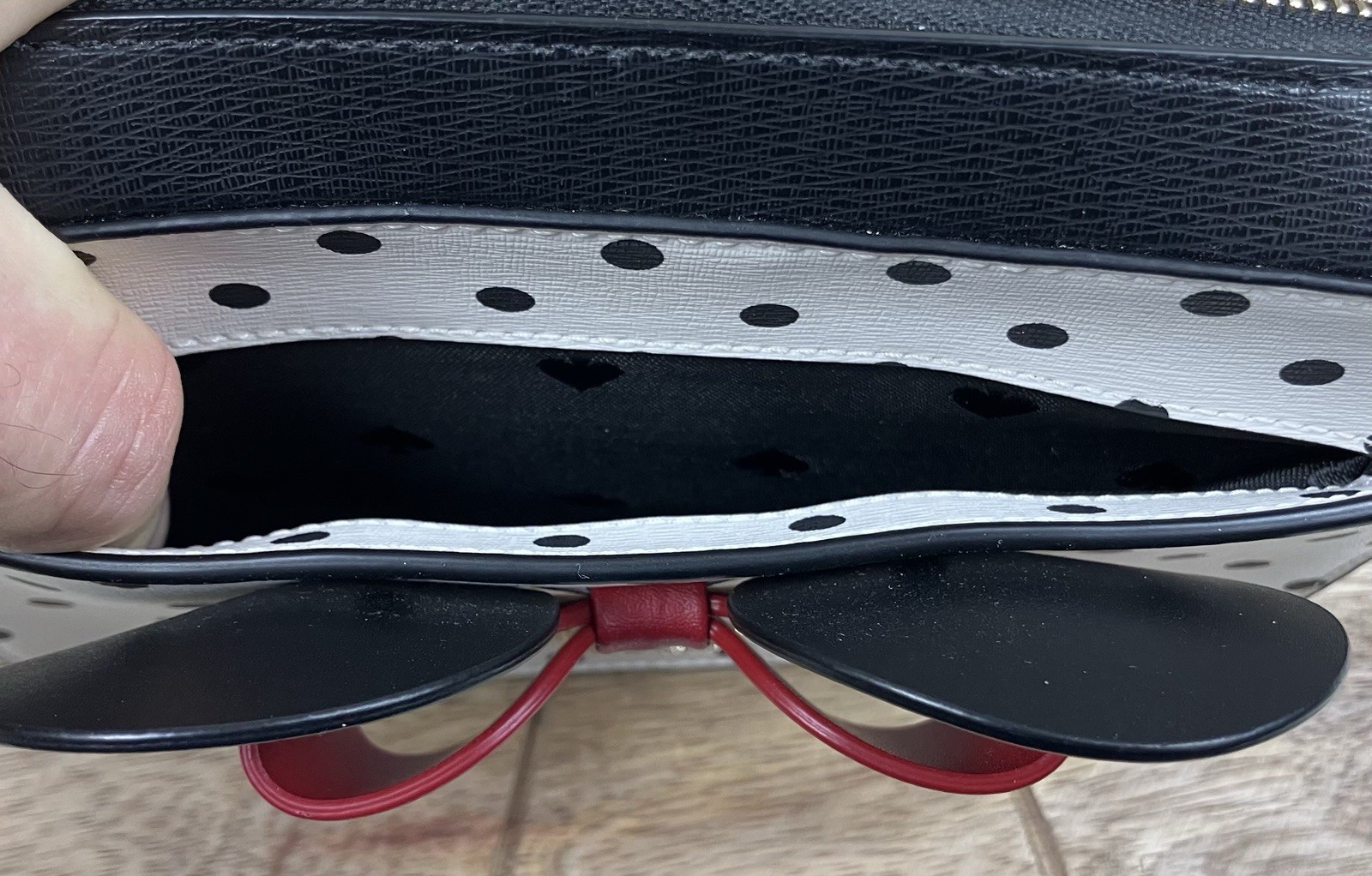 Kate Spade x Disney Minnie Mouse Polka Dot Crossbody Bag Purse Bow