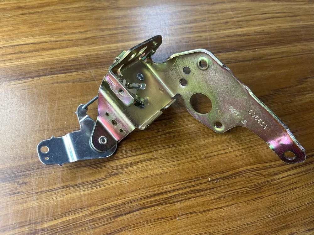 Briggs & Stratton 790143 Bracket-Control