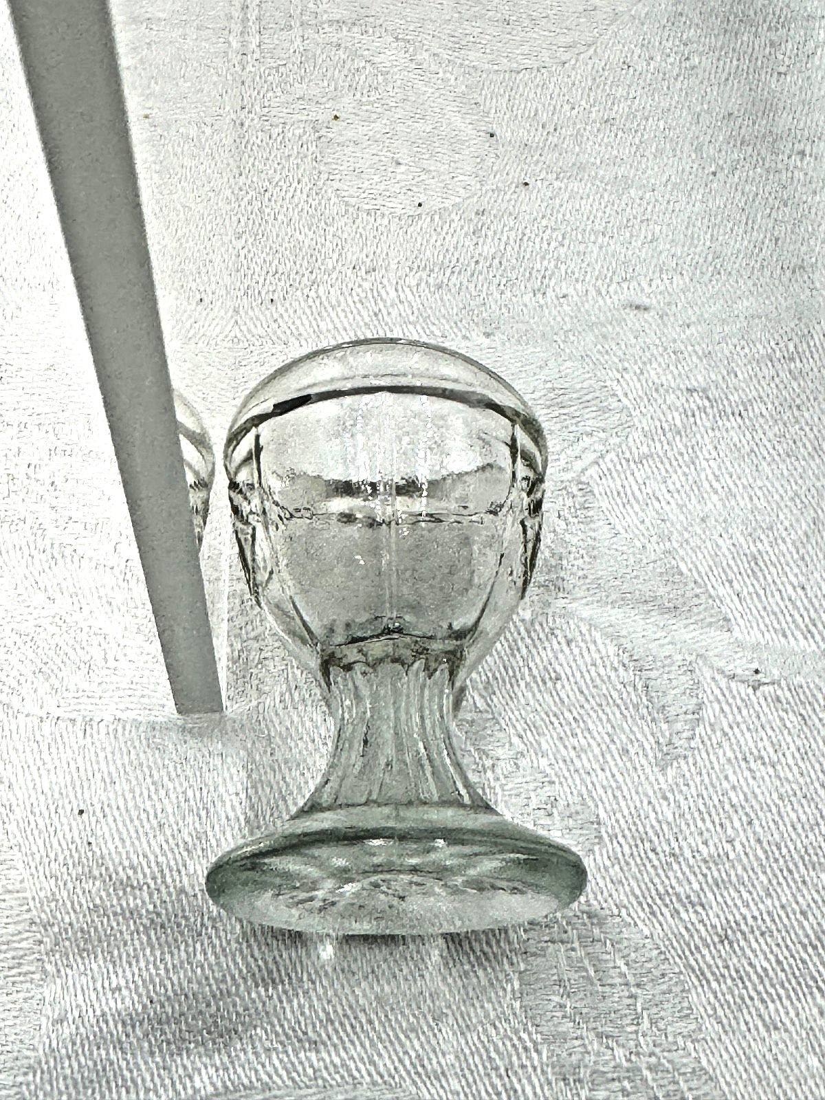 E-Z Brand Pat. 1937 Clear Eyewash Cup- Embossed Eye on Both Sides-Pedestal Shape