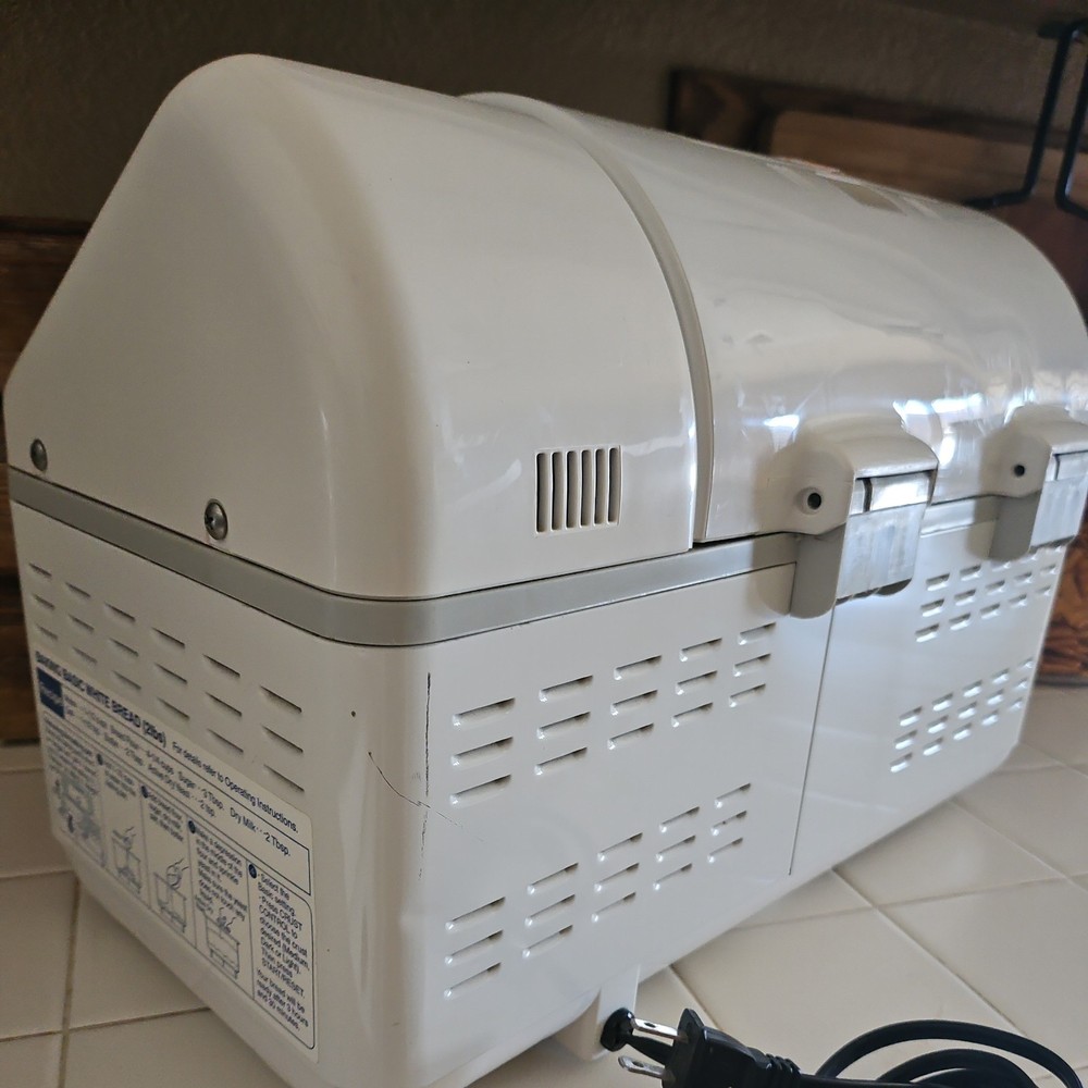 Zojirushi Home Bakery BBCC-V20 Bread Maker Machine 2lb Double Paddle Tested