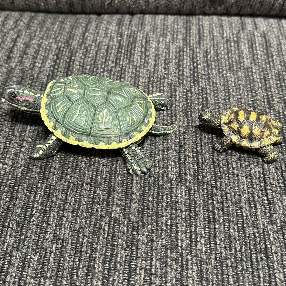 Vintage Wade Hard Plaster Resin Turtle X2