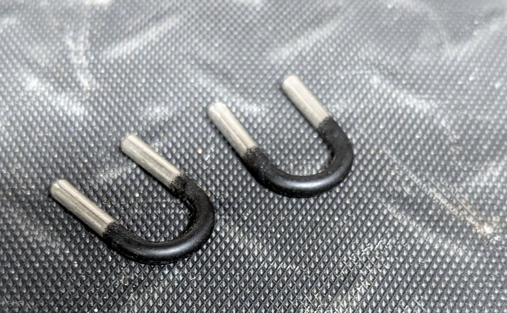 OEM connector pins from B&O BEOCENTER 7000