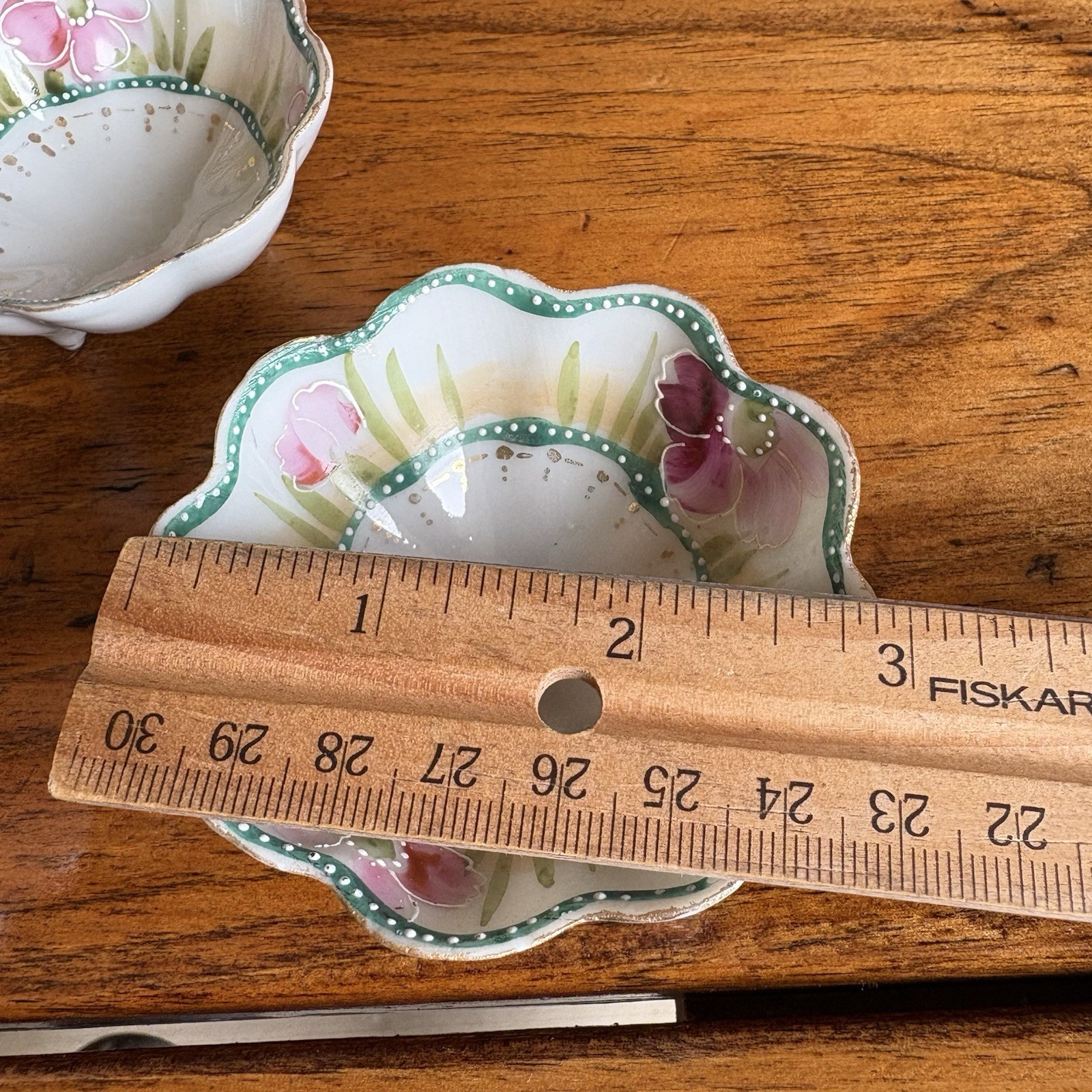 Antique Set Of 3 Handpainted Porcelain Salt Cellars Nut Bowls Footed Japan