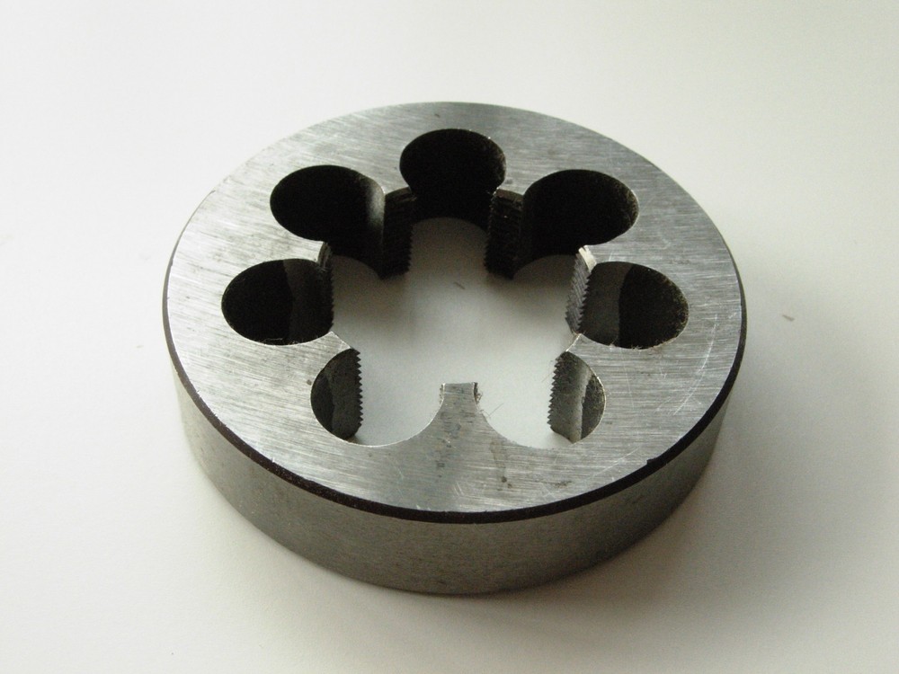 1pc Metric Right Hand Die M80 X 2 4 6mm Threading Tools