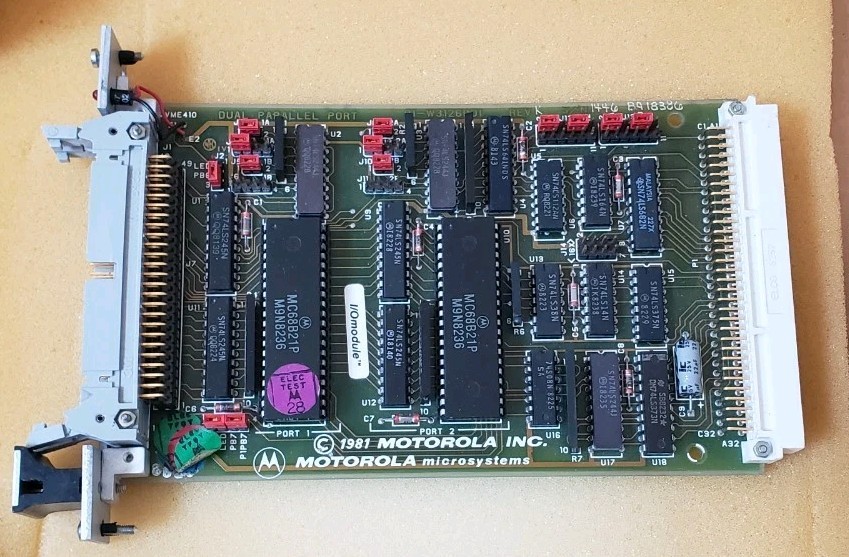 MOTOROLA MVME410 DUAL PARALLEL INTERFACE MODULE 1 ** Mint **