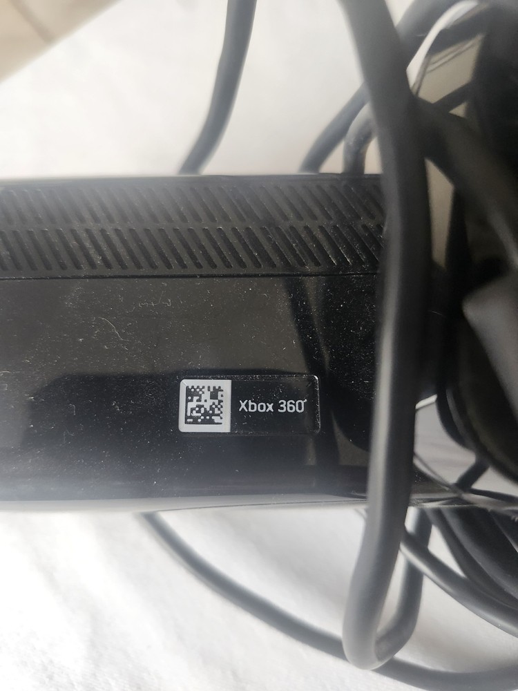 Microsoft Xbox 360 Kinect Motion Sensor Bar Black & 6 games - bundle