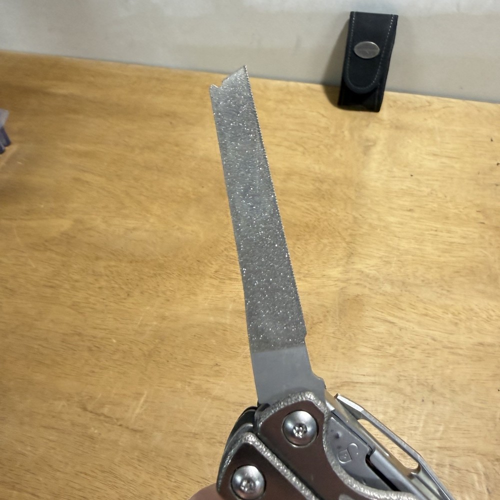 Leatherman Charge XTI Multitool Titanium 154cm Blade With Sheath