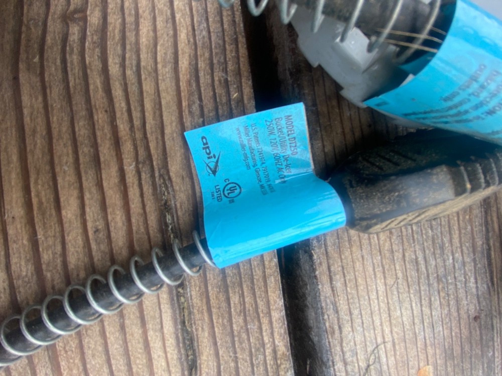 Api Bucket/Utility De-Icer DT250