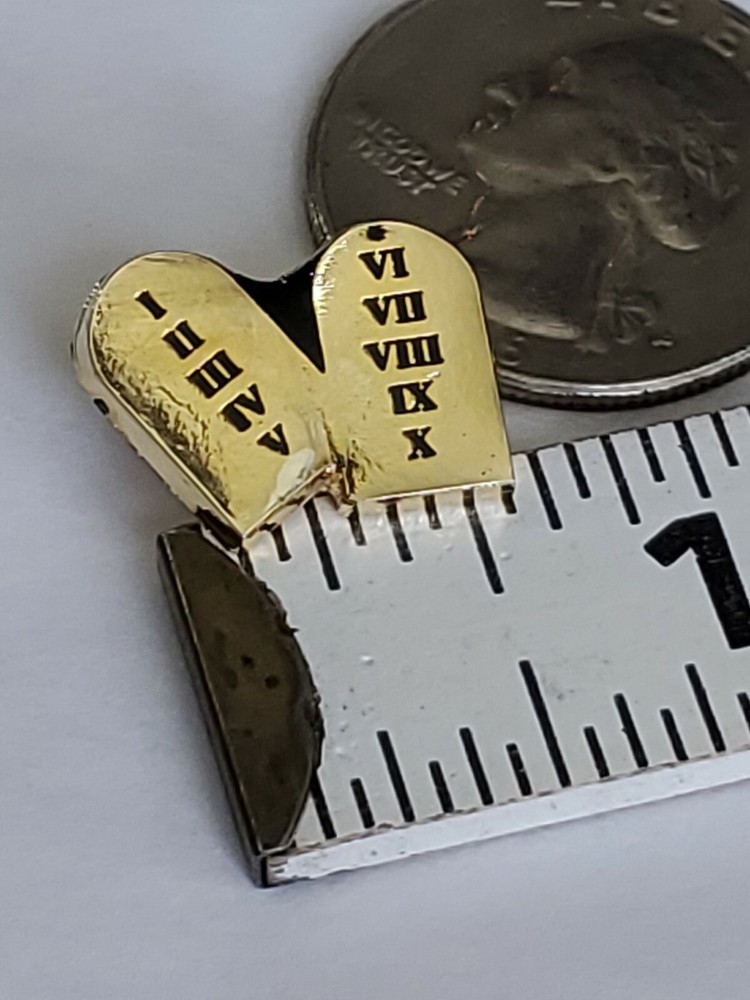 Ten Commandments Lapel Hst Jacket Pin Very Small Two Tablets Roman Numerals