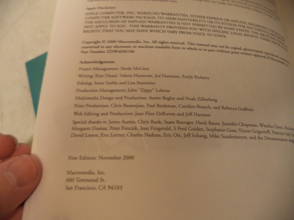 Macromedia Dreamweaver 4 MAC ZSMAE3 Education Version Software book only