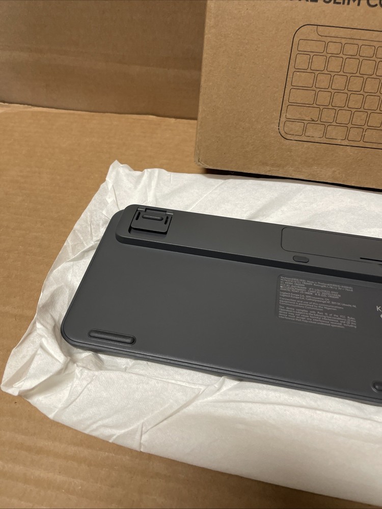 Logitech MK955 Signature Slim Wireless Keyboard and Mouse Combo (MISSING USB)