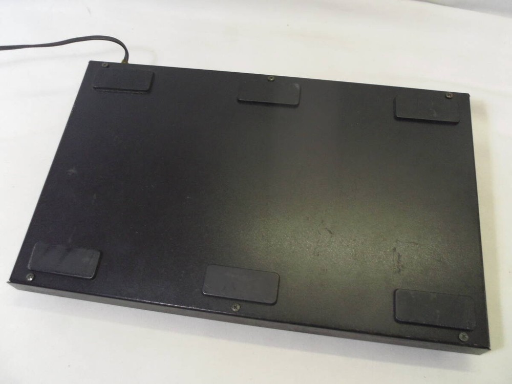 Boss ME-5 Analog Multi Effect processor Pedal 100V