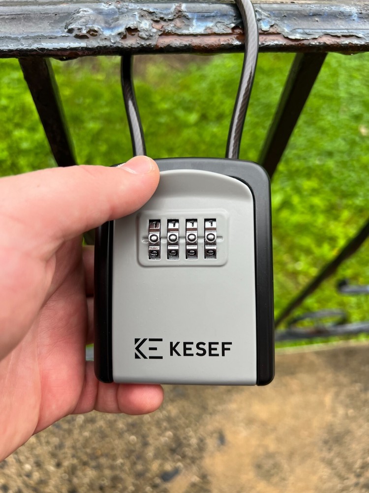 Lockbox with flexible latch