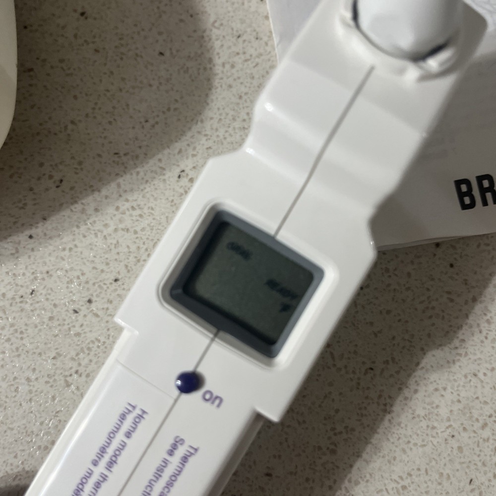 Braun Thermoscan Plus Instant Thermometer HM-2 Plus With Case