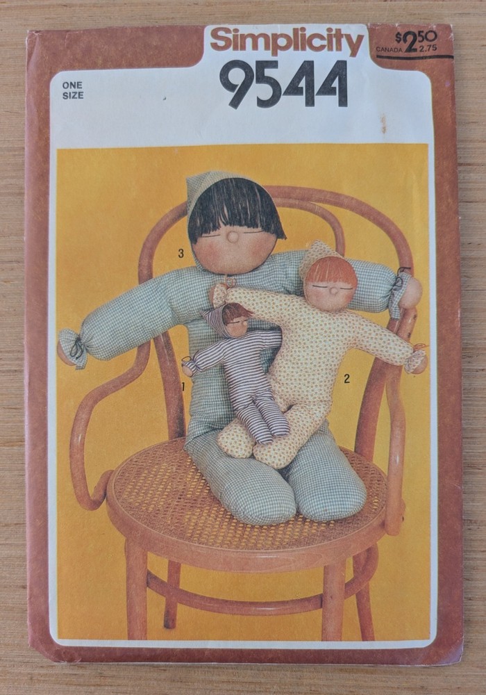 Simplicity 9544 Vintage Stuffed Doll Plush Pattern in Three Sizes Uncut