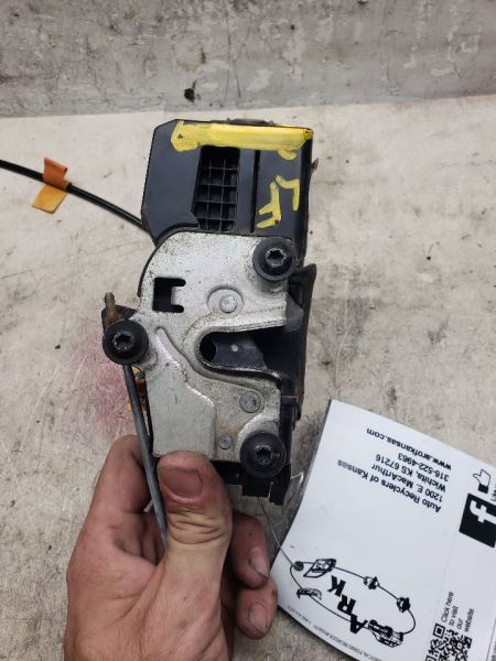 IMPALA 2007 Keys/Latches/Locks 983143