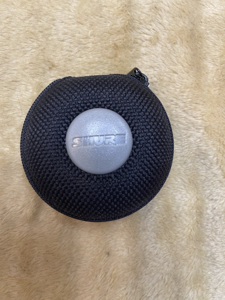 Shure E3cSound Isolating Pro-style Earphones in Case