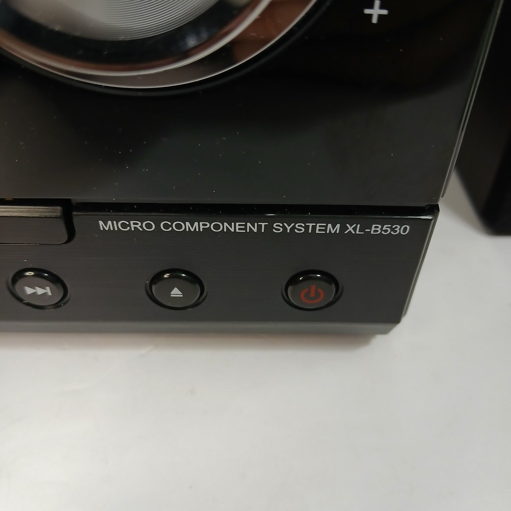 Sharp XL-B530 Bluetooth Micro Component System CD Player Speakers W/ Remote