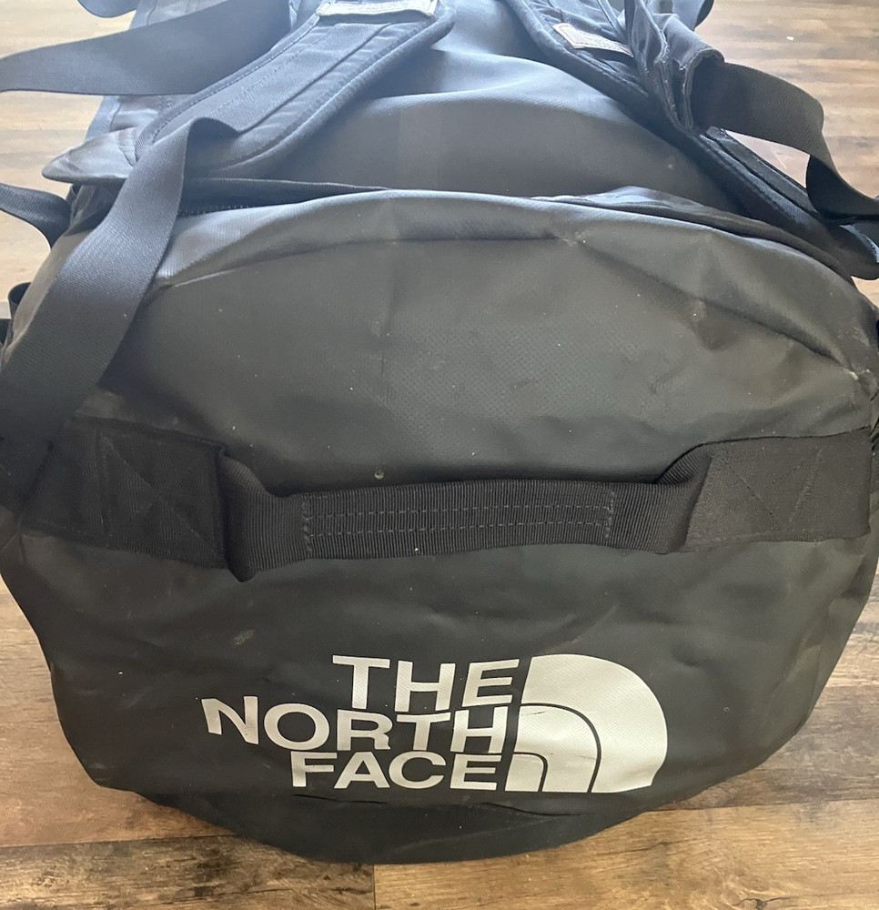 THE NORTH FACE LARGE 26” BASE CAMP DUFFLE Weekender Backpack Bag Black