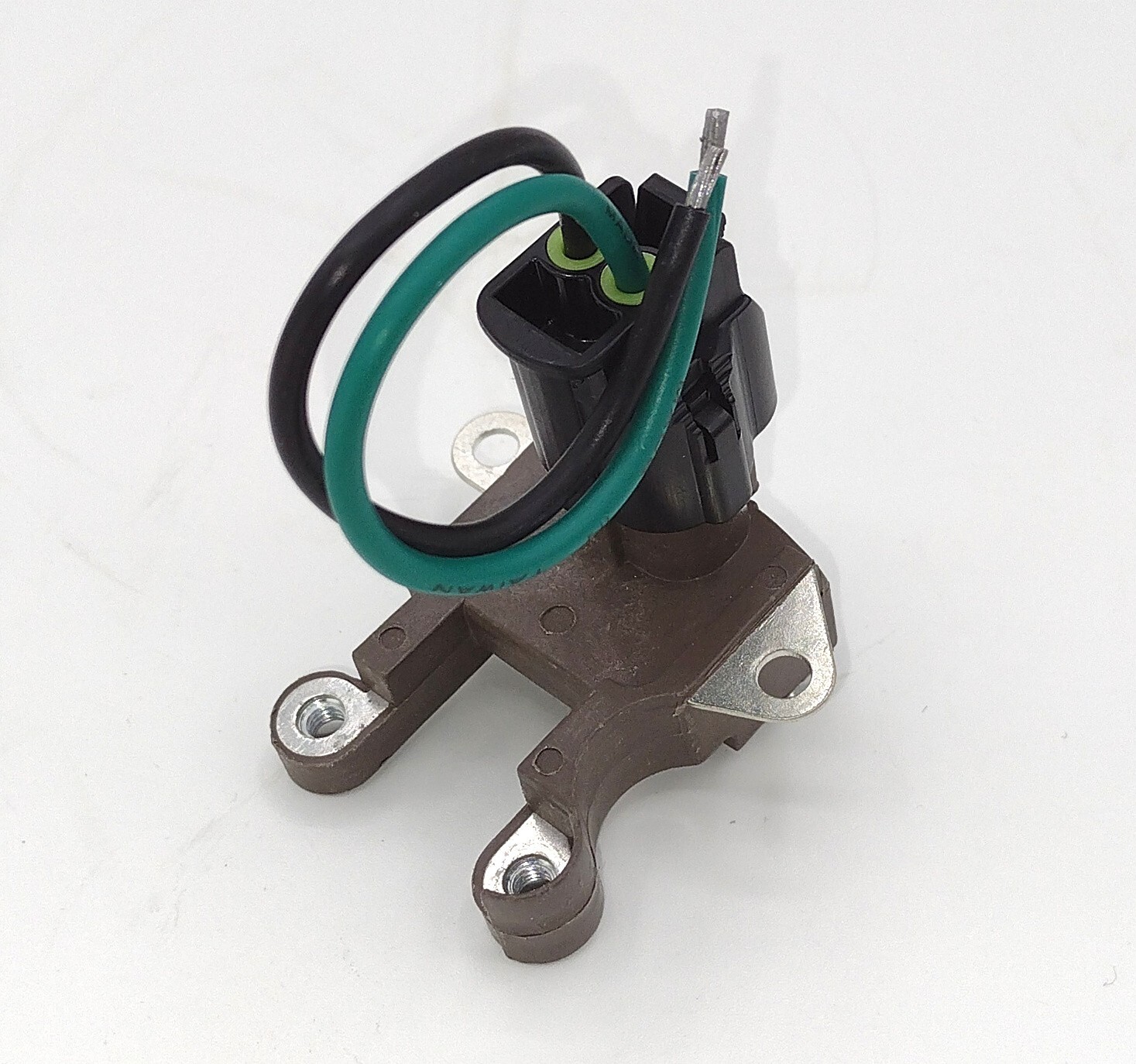 Dodge, Chrysler, Jeep, VW Routan withChrysler Alternator Voltage Reglator ByPass