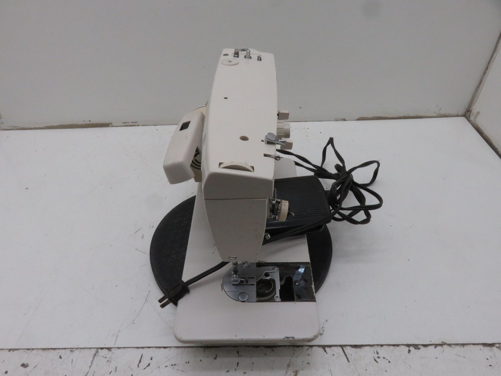 Singer Model 247 Sewing Machine - Untested As-is