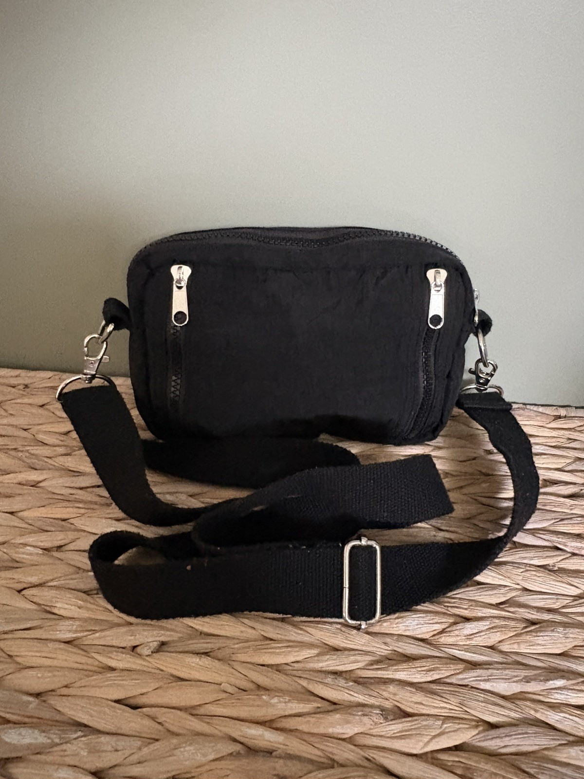 VTG Walt Disney World Convertible Crossbody To Fanny Pack Bag Purse Mickey Mouse