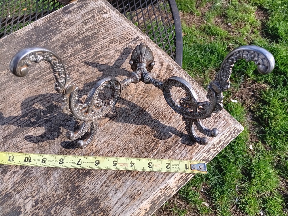 Antique Ornate Victorian Double Hat Coat Hooks