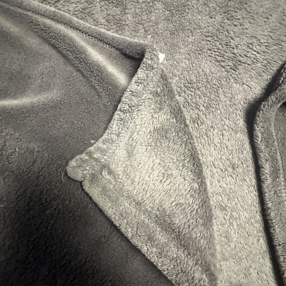 Target Threshold KING SIZE "PLUSH"/Throw/Blanket 94”x88”Gray Reversible