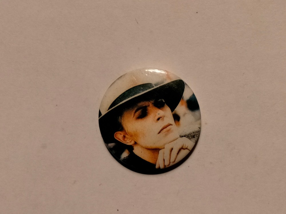 David Bowie music pop group vintage SMALL BUTTON 11