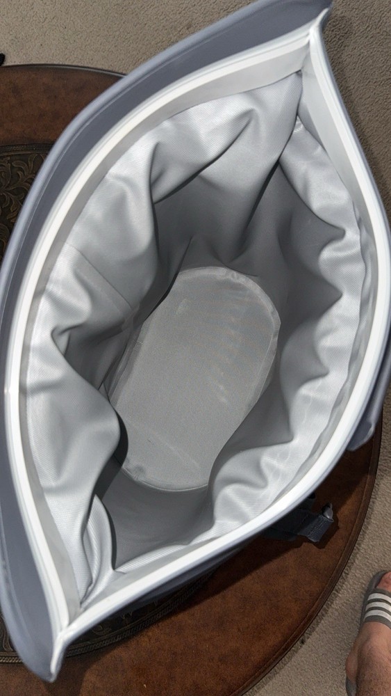 YETI Hopper M15 Charcoal Gray Soft Cooler