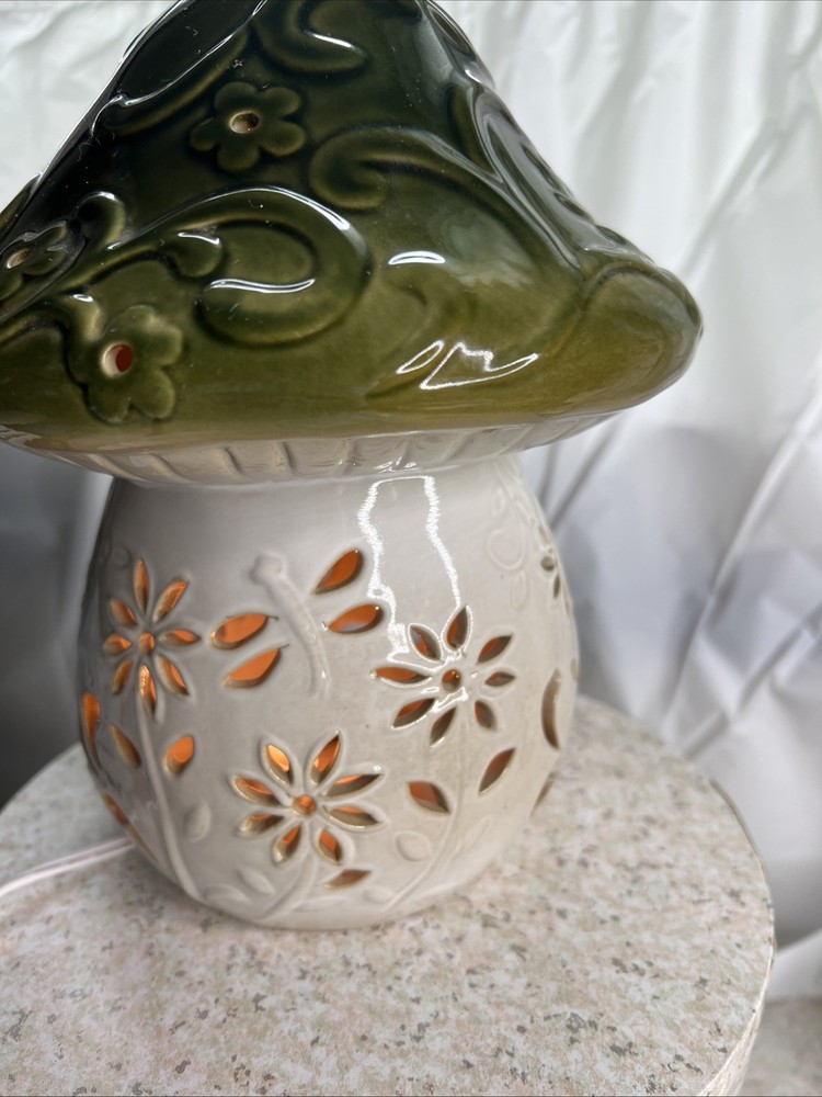 Mushroom Toadstool Ceramic Table Lamp Night Light Green Beige Boho Artsy Flaw