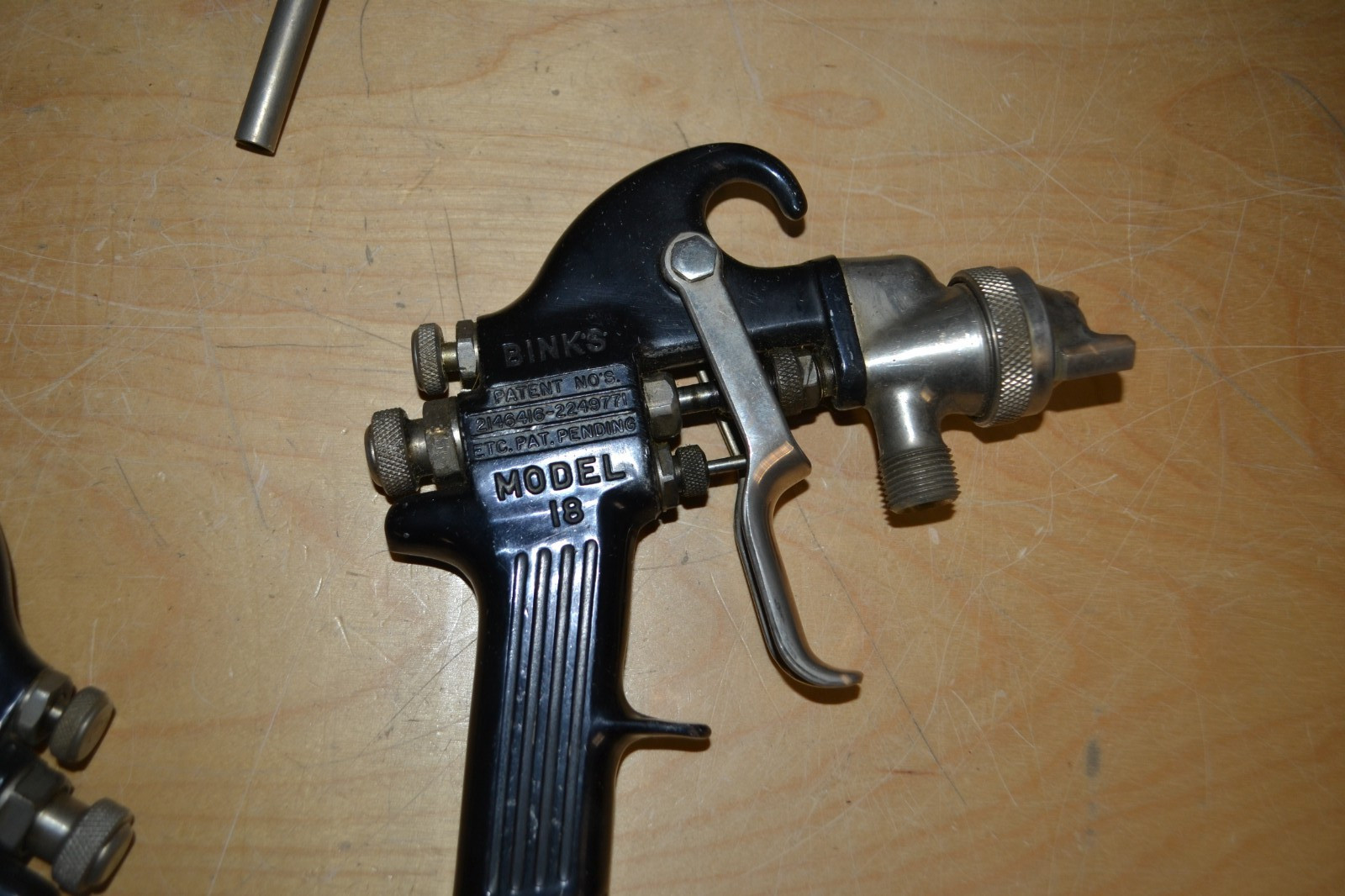 BINKS Mfg. Co. Models 7 , 18 , 15 Paint Spray Guns Lot, Nozzles, Cans ~ USA MADE