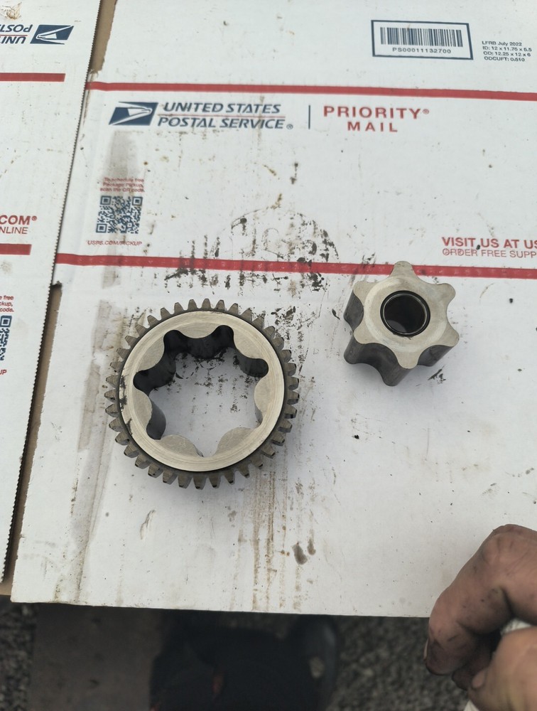 Caterpillar Marine 3208 Oil Pump