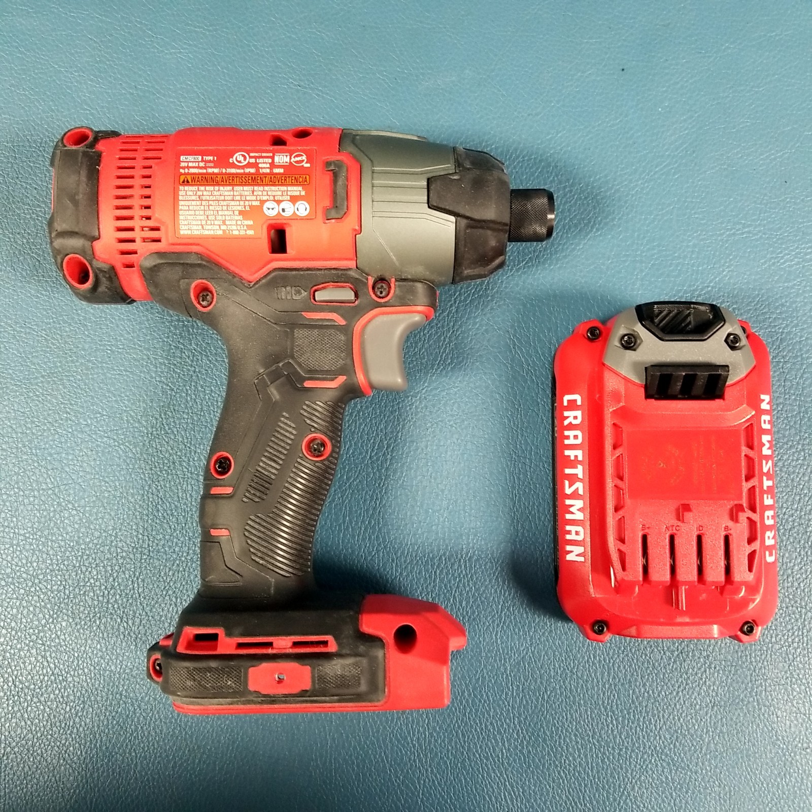 Craftsman CMCF800 Drill Driver With Battery Pack + Charger 20V No Bits WORKS