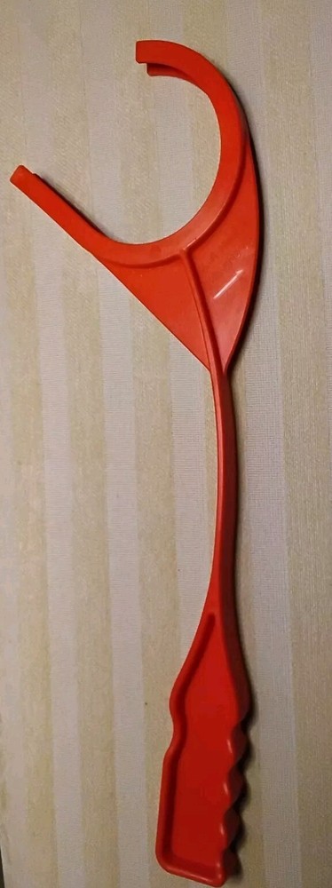 Handheld Clay Target Thrower