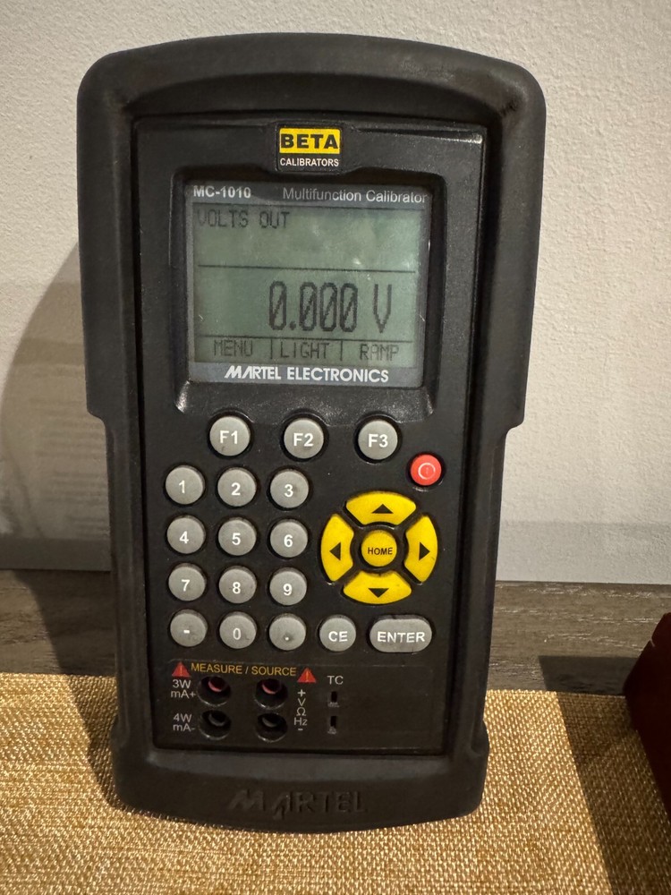 BETA Martel Electronics MC-1010 Multifunction Calibrator - B - For parts only