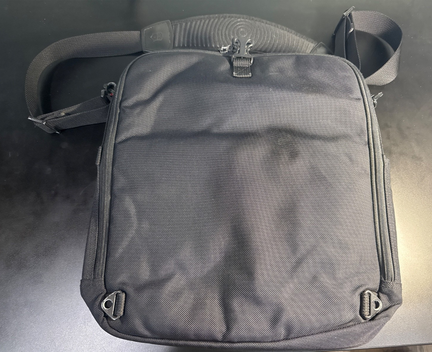 Victorinox SwissArmy Vertical Deluxe Travel Companion 3 Way Carry Crossbody Blk