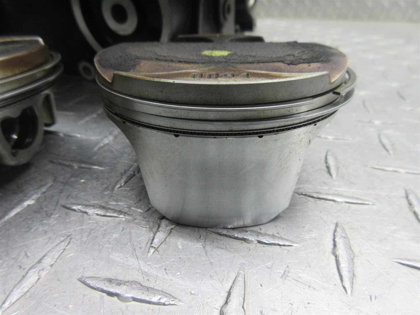 2009 08-11 Kawasaki ZX14R ZX14 Crankcase Case Engine Motor Block Piston **READ**