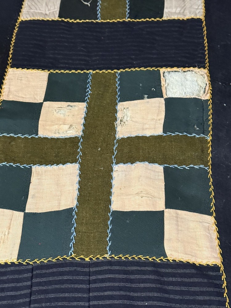 Antique Amish Patchwork Quilt Lancaster, PA 74 X 72