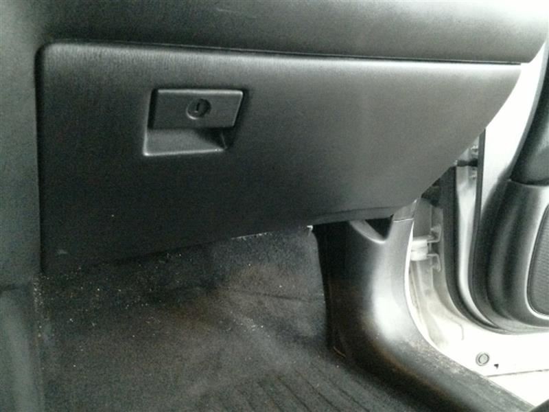 PATHFINDR 2017 Glove Box 104538311