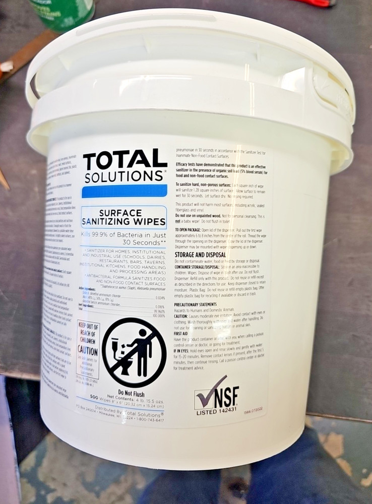 Total Solutions Surface sanitizing Wipes 500 count Bucket