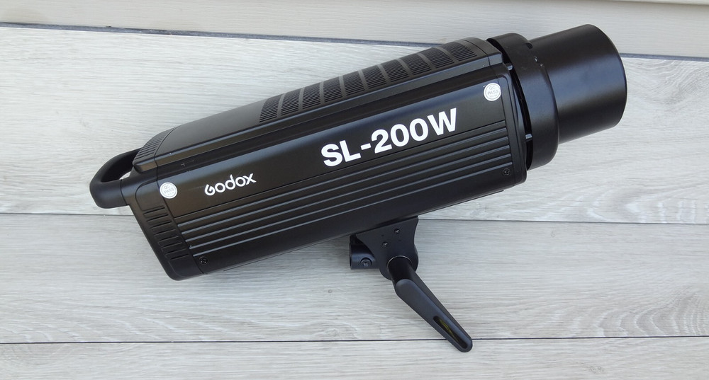 Godox SL-200W LED Video Light for Camera DV Camcorder (White Light Version)