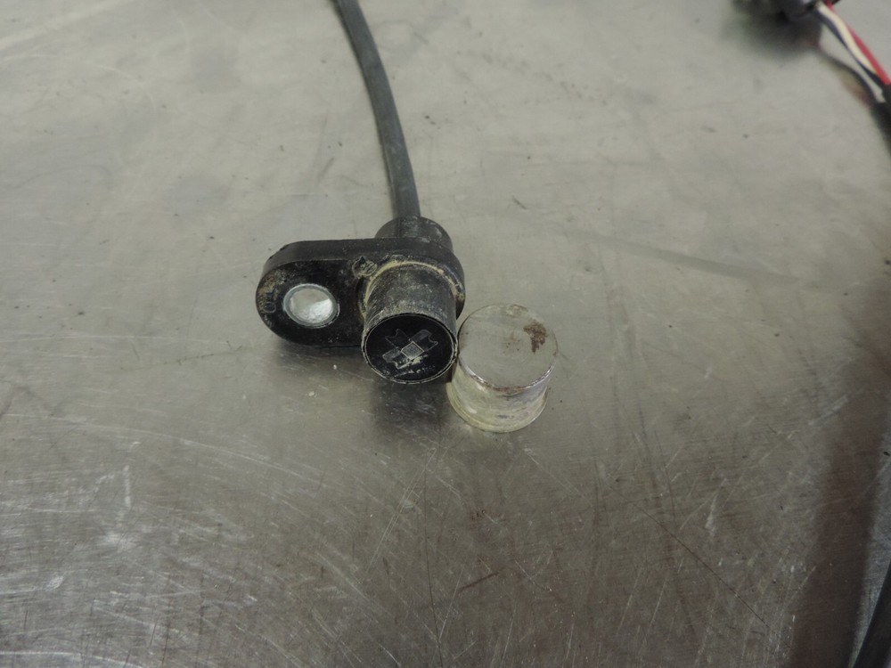 2004 Polaris Magnum 330 4X4 Speedometer Hall Effect Sensor