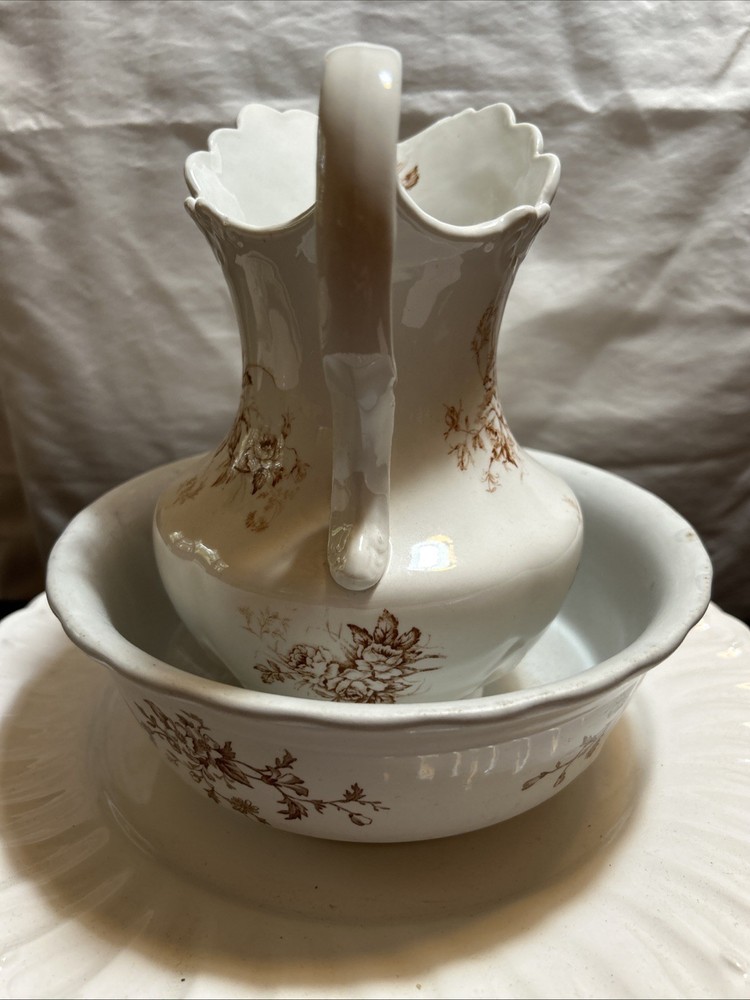 Taylor & Knowles Pitcher And Basin