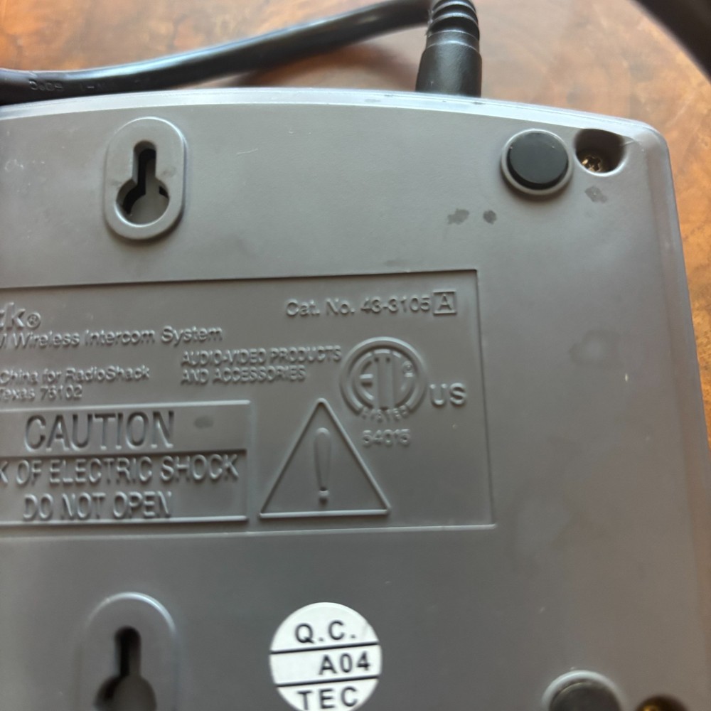 RadioShack Advance 3-Station FM Wireless Intercom System 43-3105A