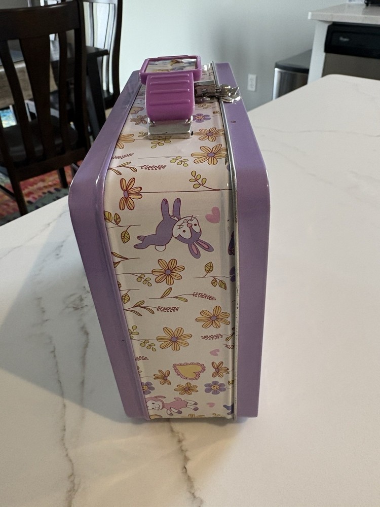 Daisy Duck Tin Lunch Box